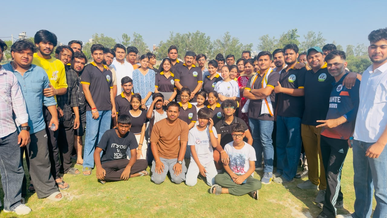 Pashu Sewa Samiti volunteers and community members in a group photo